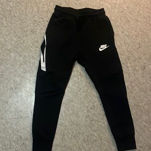 Girls nike sweat pants